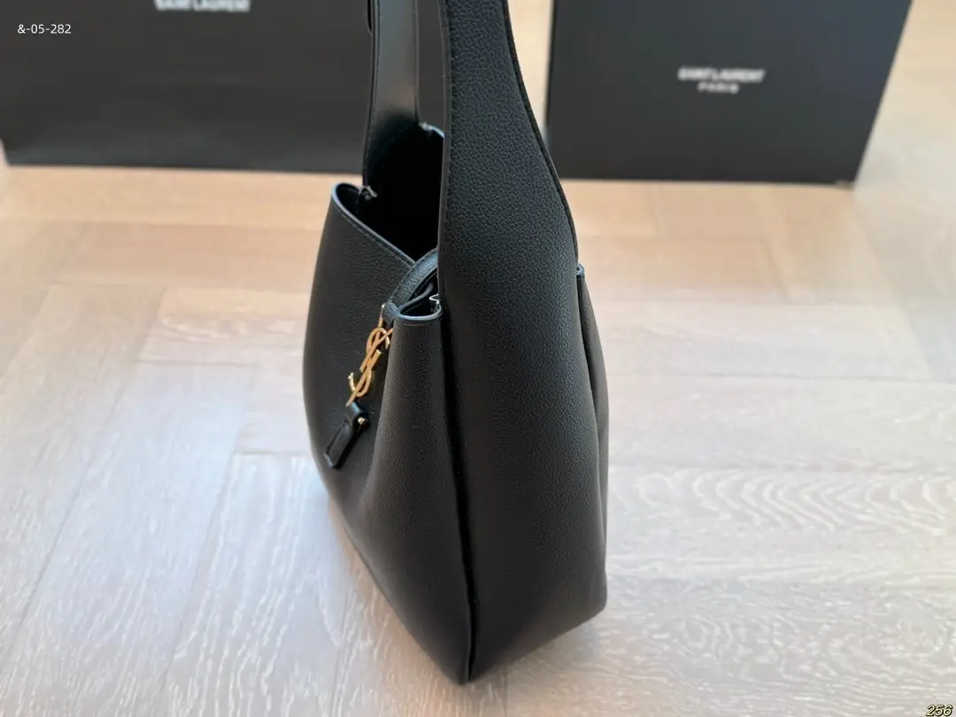 kng7159  YSL 52$ gallery