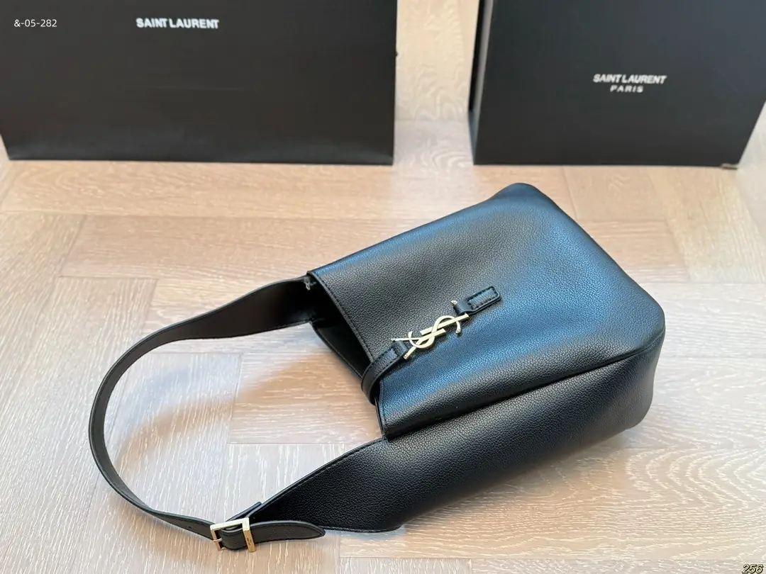 kng7159  YSL 52$ gallery