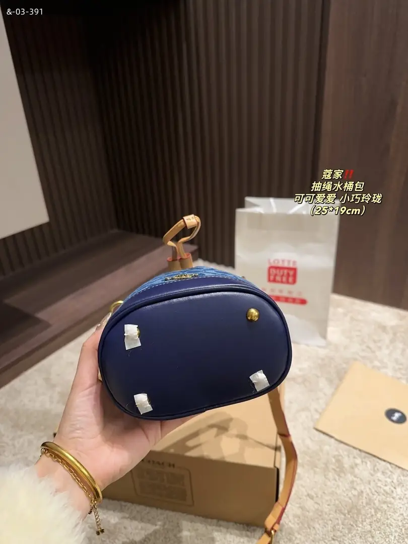 kng7160  Coach 53$ gallery