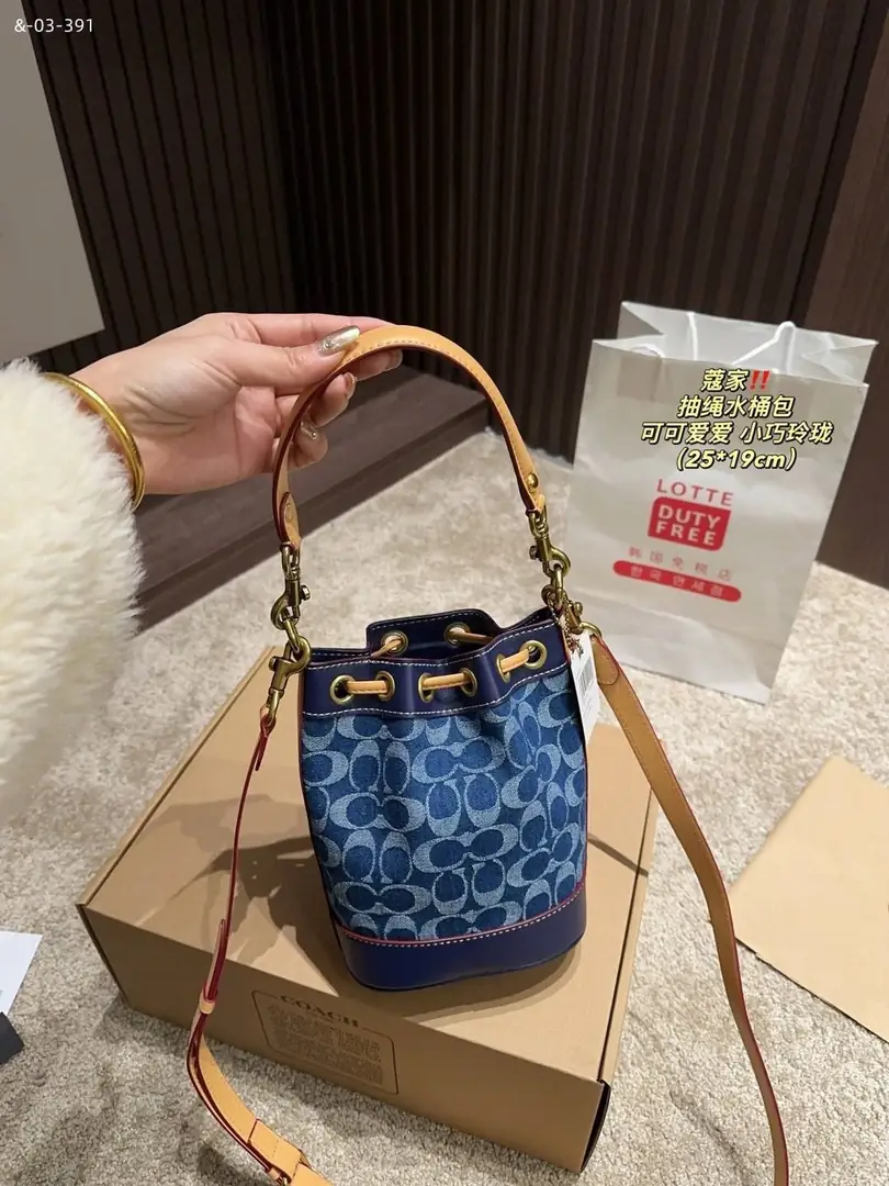 kng7160  Coach 53$ gallery