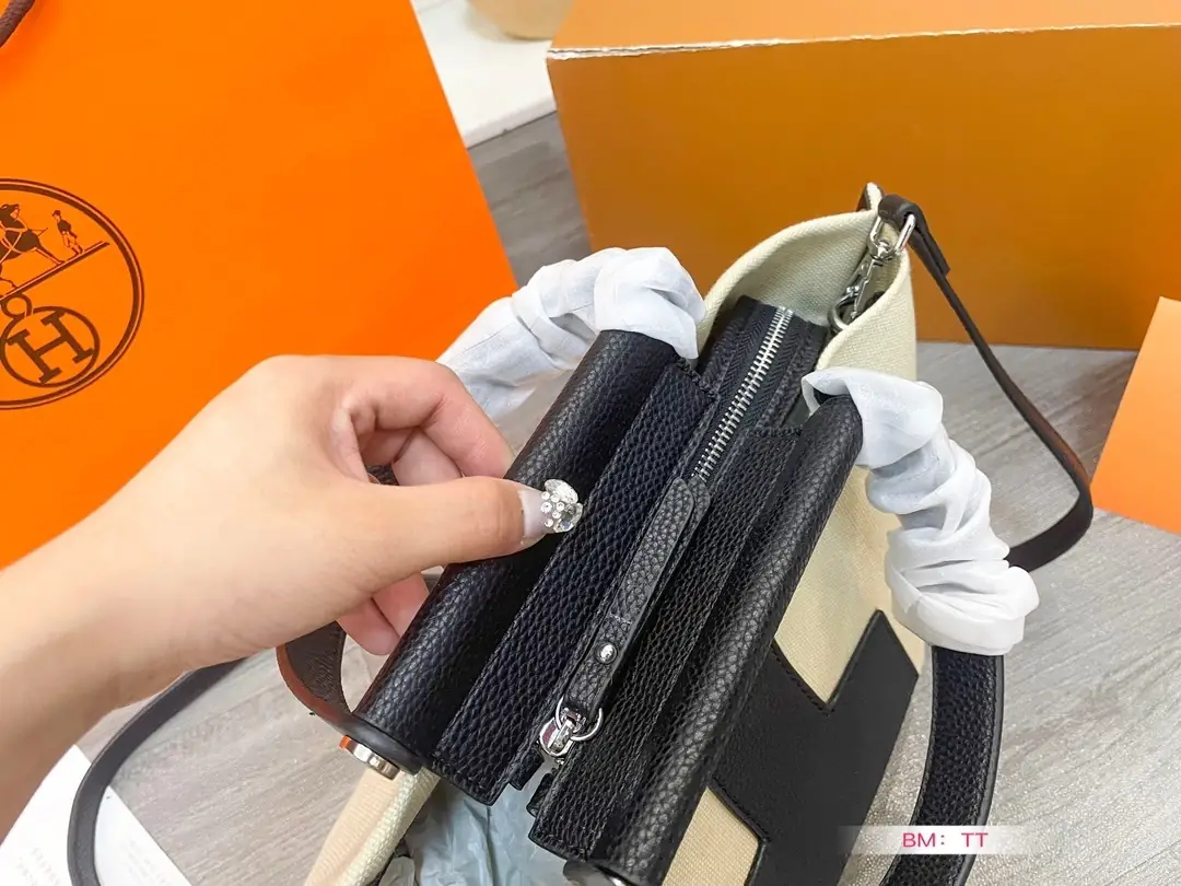 kng7161 Hermès  54$ gallery