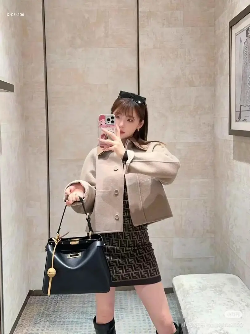 kng7176  FENDI  66$ gallery