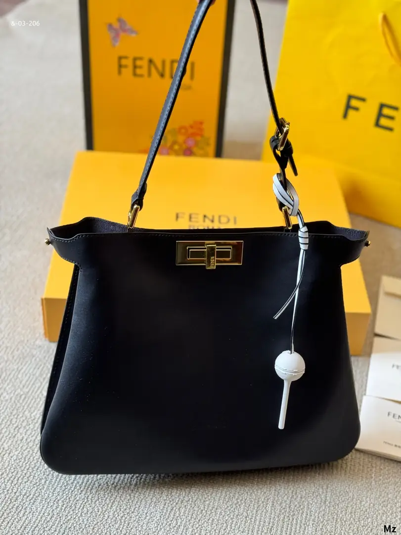 kng7176  FENDI  66$ gallery