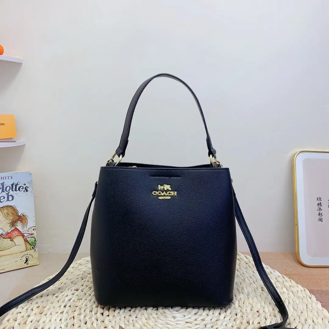 kng7177  Coach 55$ gallery