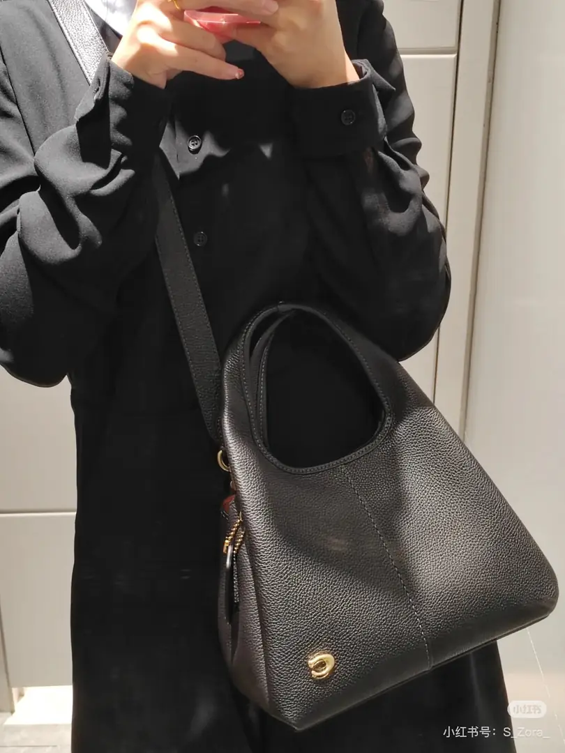 kng7178  Coach 61$ gallery