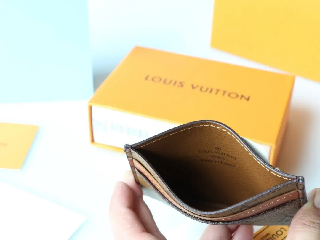 kng7188   lv  35.99$ gallery