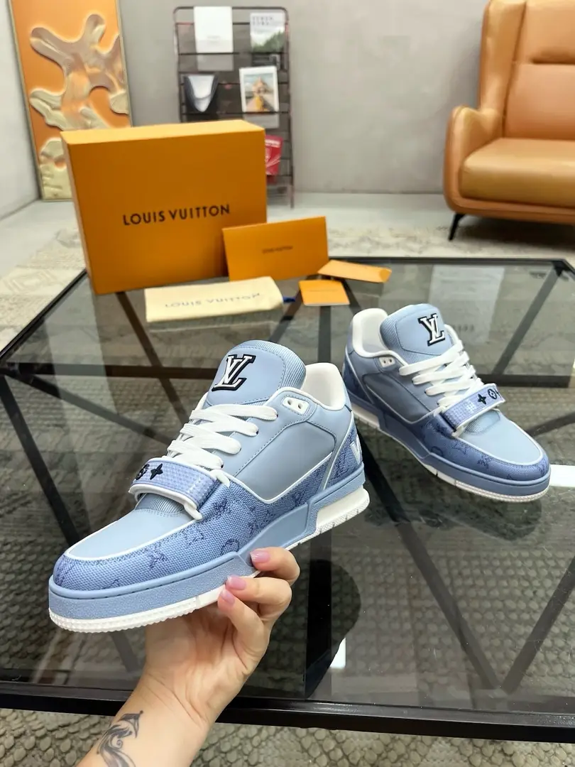 kng7201 LV TOP !!!!!!  140$ gallery