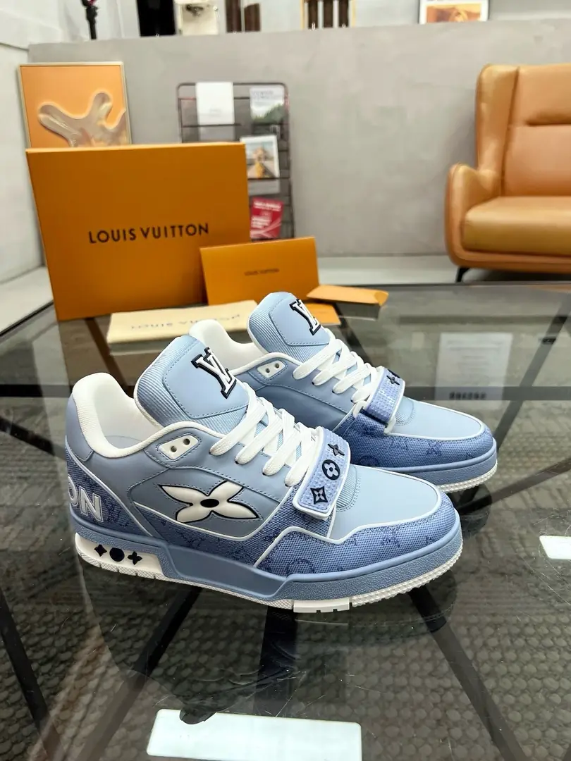 kng7201 LV TOP !!!!!!  140$ gallery