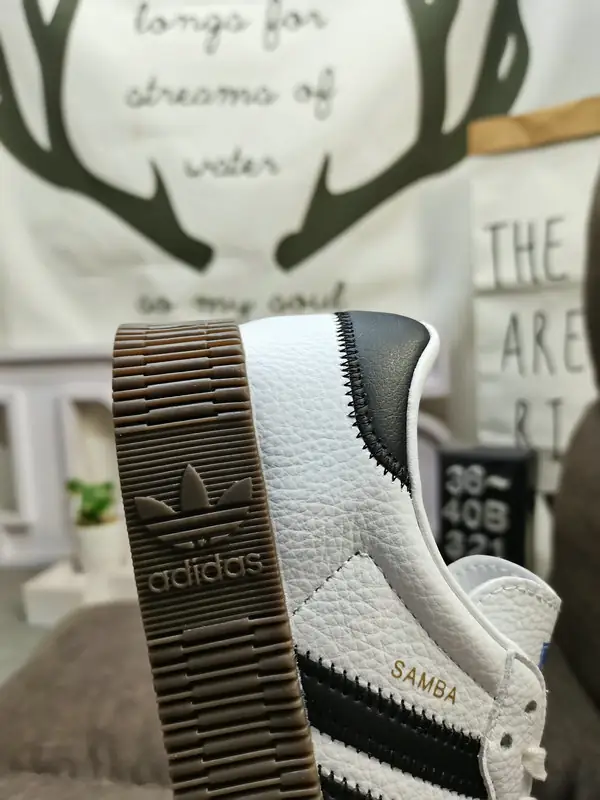 Jam1105  ADIDAS 5A 45.9$ 338  PTX gallery