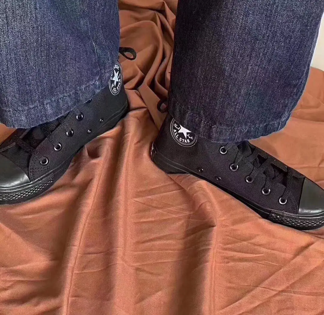 Jam1442  Converse  AAA   178 25$  KW gallery