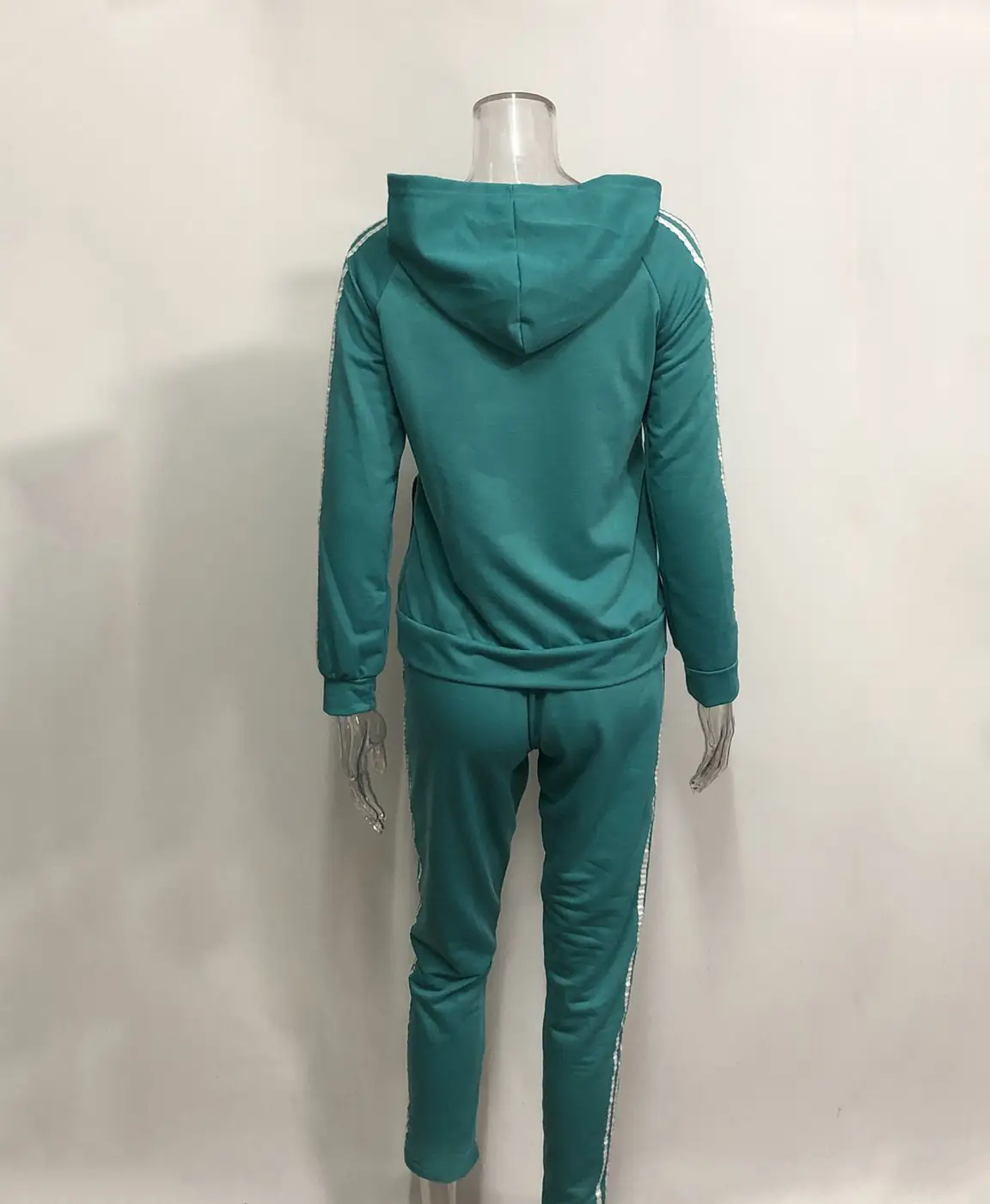 Jam178  Adidas  200 28.99$ GYYF gallery