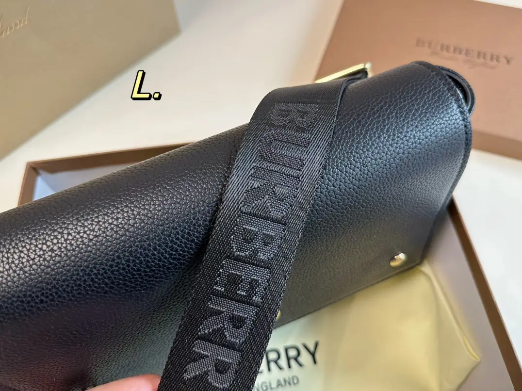 Jam2428 Burberry 5A+ 56.8$ GBB gallery