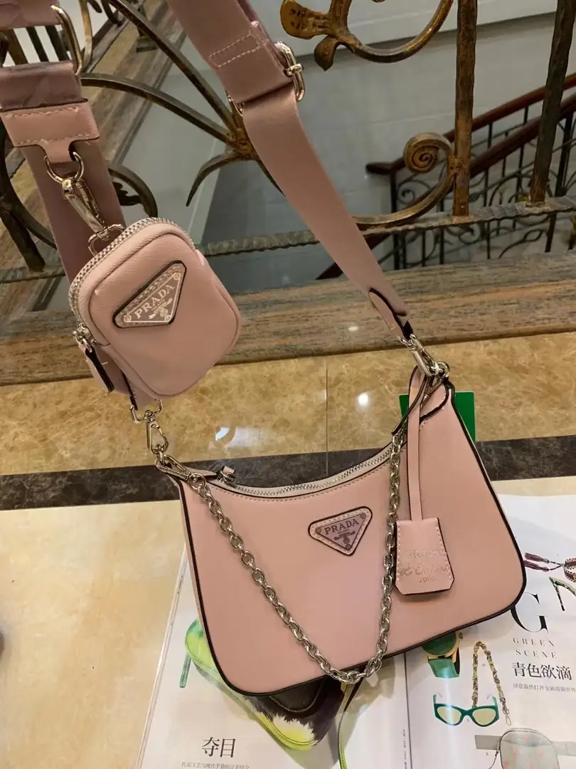 Jam246  PRADA 44.55$  330 gallery