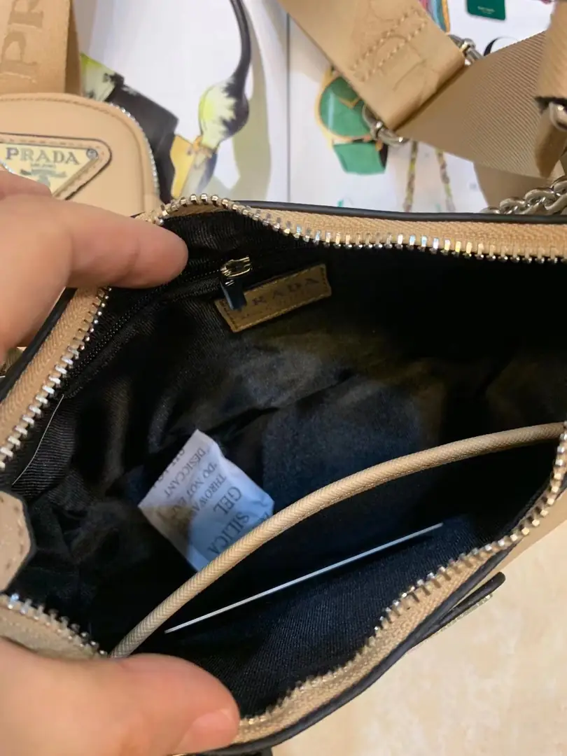 Jam246  PRADA 44.55$  330 gallery