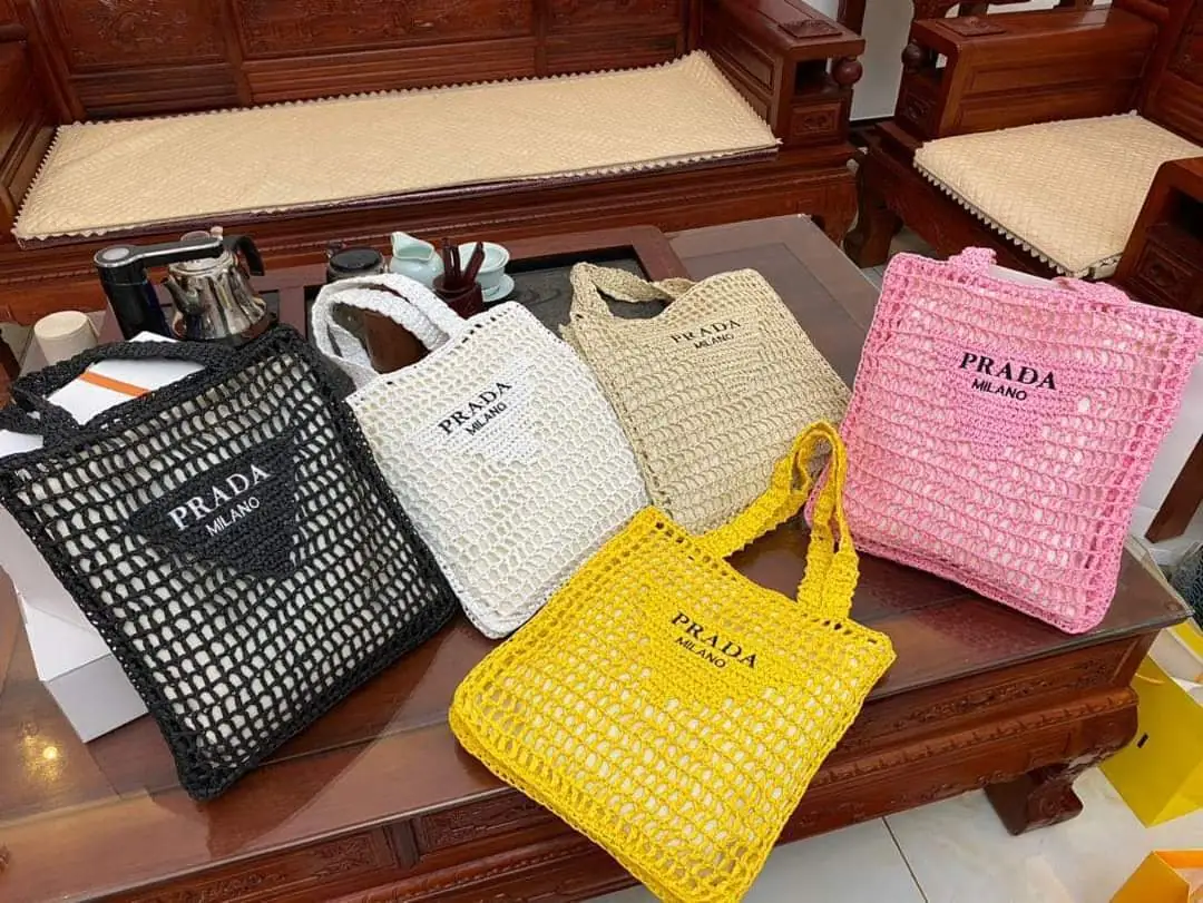 Jam3275 30$ PRADA  220  1688BB gallery