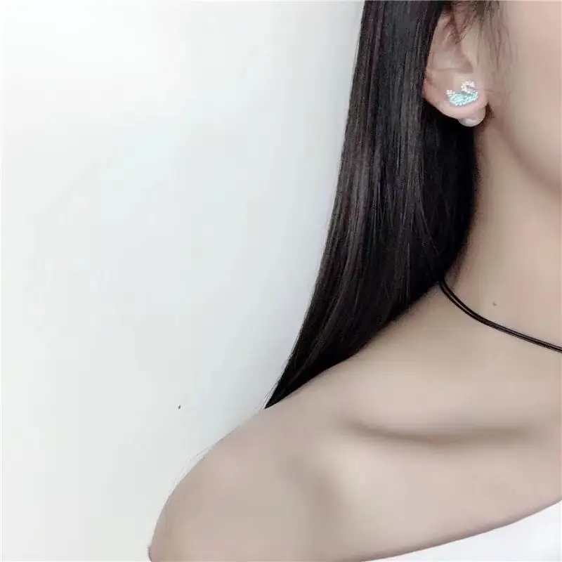 Jam3464  Swarovski   33.99$ 220 SS gallery