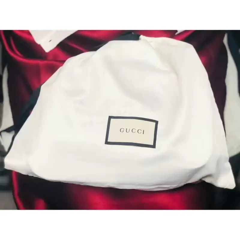 Jam3539 GUCCI  1：1 5A   350 47.99$  YZBB gallery