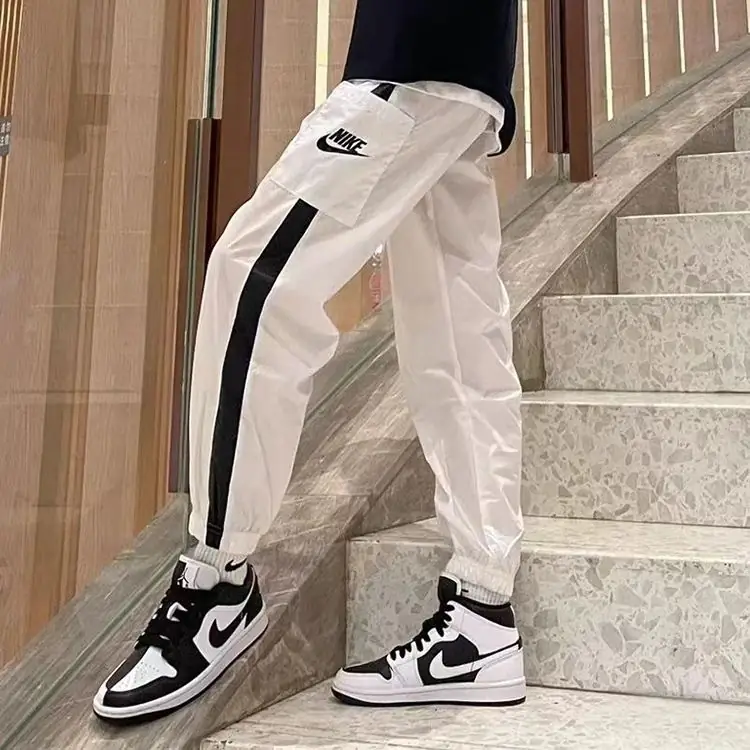 Jam3586 AJ 28$ 200  GYYF gallery