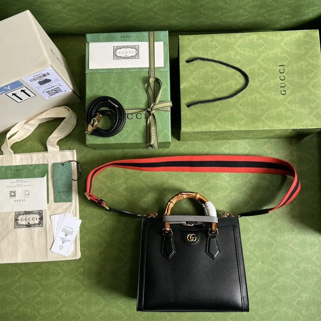 Jam4017  GUCCI  75$ gallery