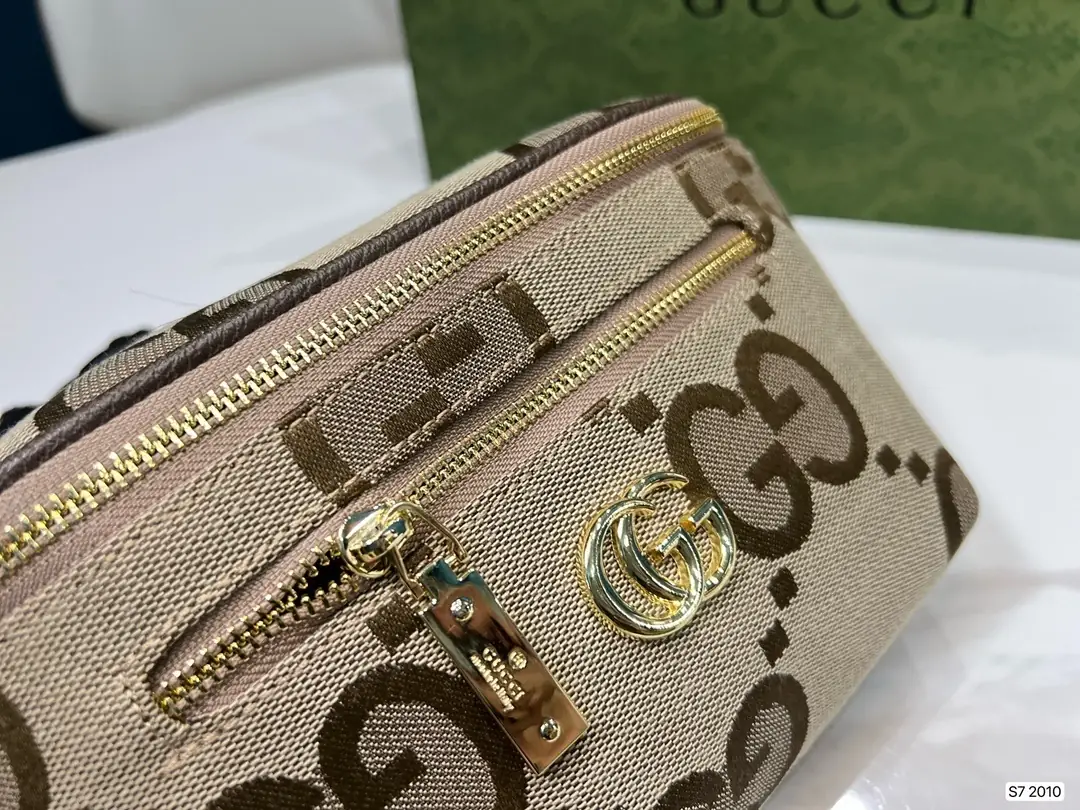 Jam4045    GUCCI    50$ gallery