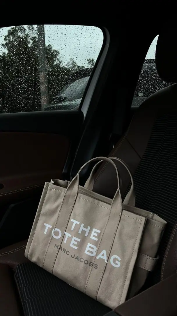 Jam4095   TOTE  65$ -GBB gallery