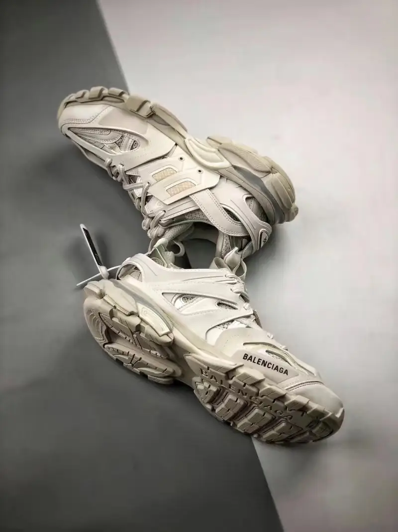 Jam4960 Balenciaga Track3.0   619 139$  PTX gallery