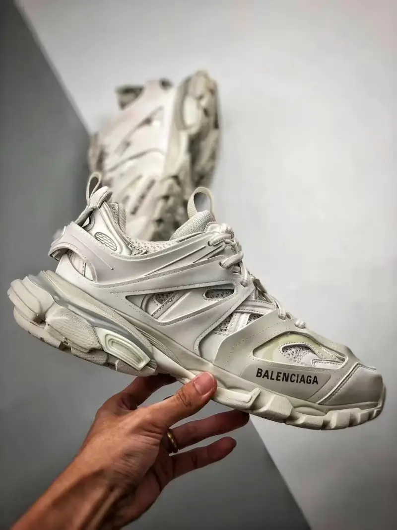 Jam4960 Balenciaga Track3.0   619 139$  PTX gallery