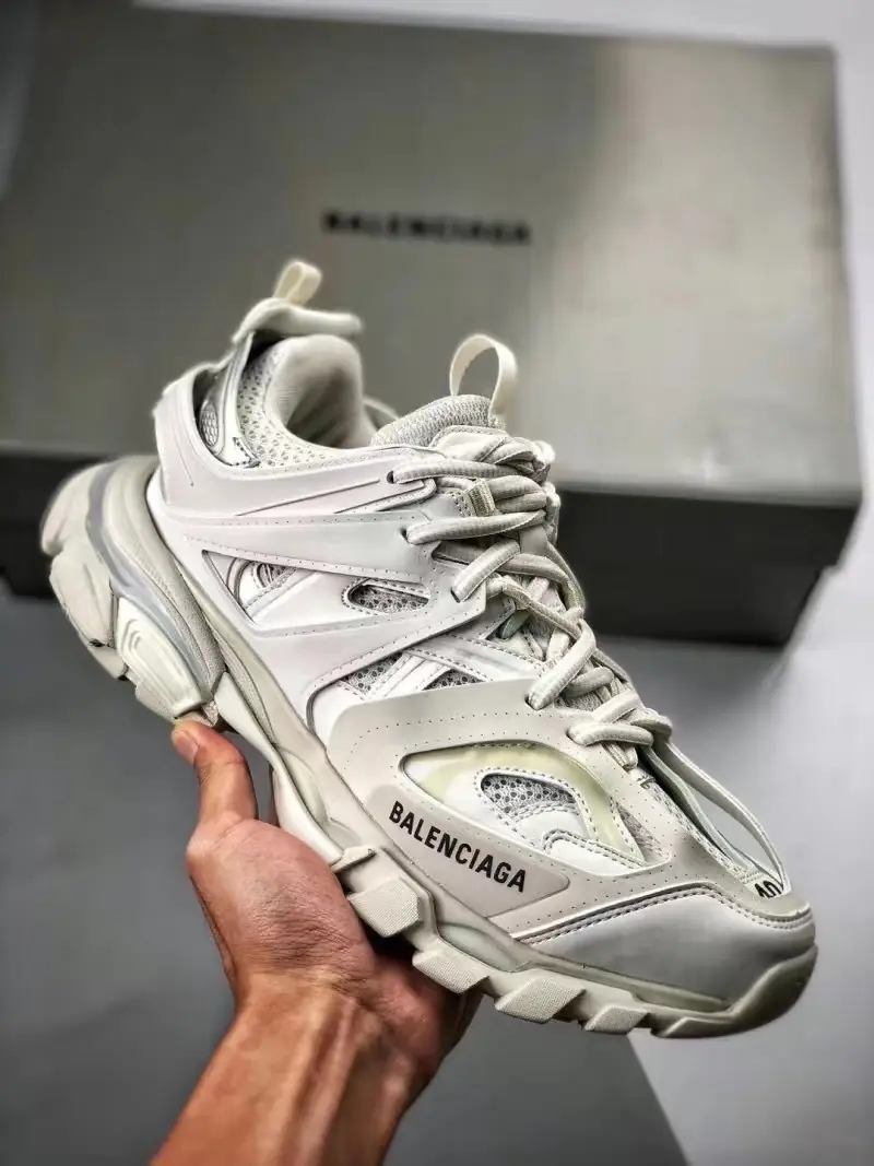 Jam4960 Balenciaga Track3.0   619 139$  PTX gallery
