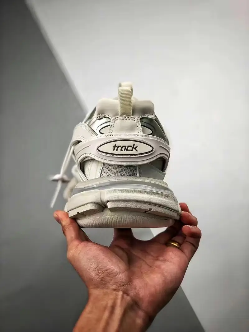 Jam4960 Balenciaga Track3.0   619 139$  PTX gallery