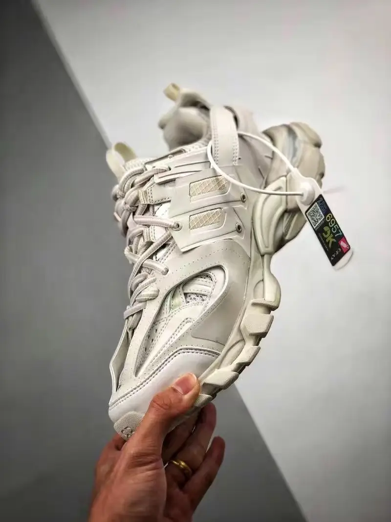 Jam4960 Balenciaga Track3.0   619 139$  PTX gallery