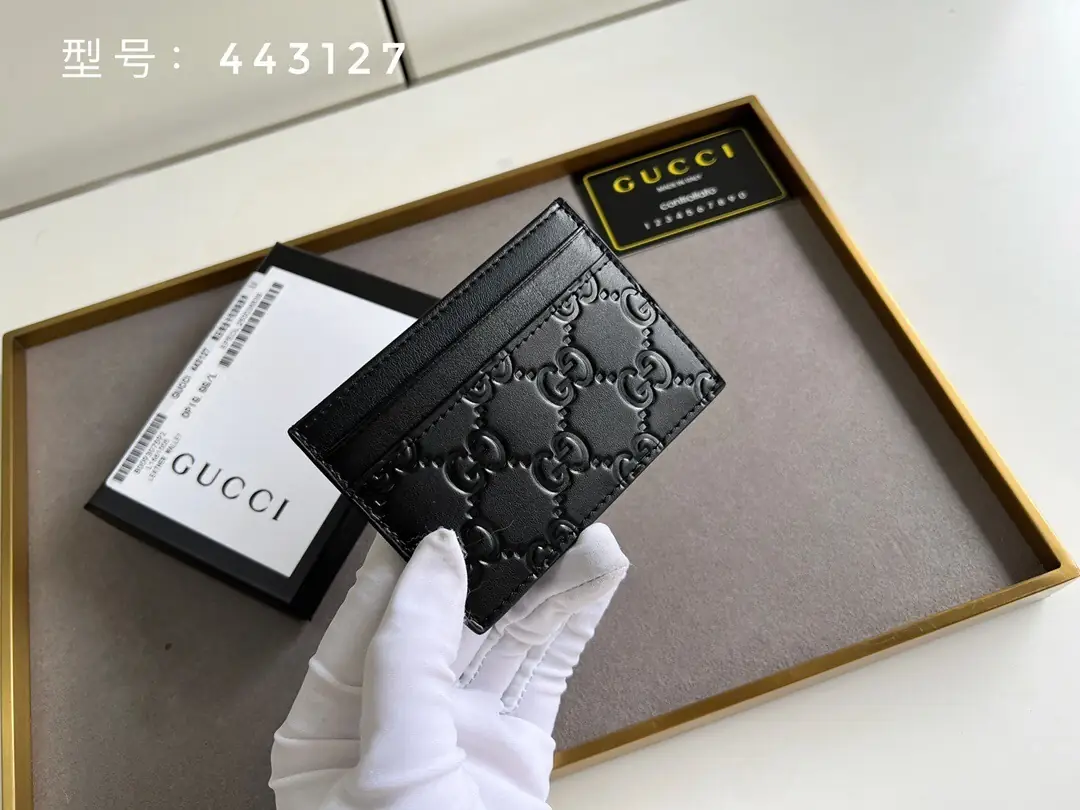 Jam5195  GUCCI  38$ gallery