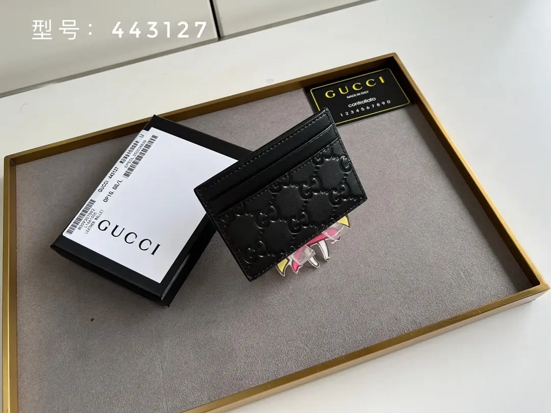 Jam5195  GUCCI  38$ gallery