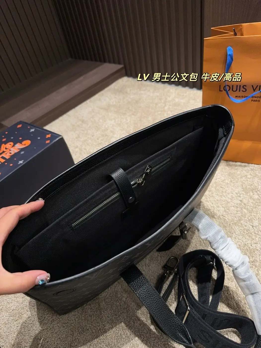 Jam5235 LV Bag 110$ gallery