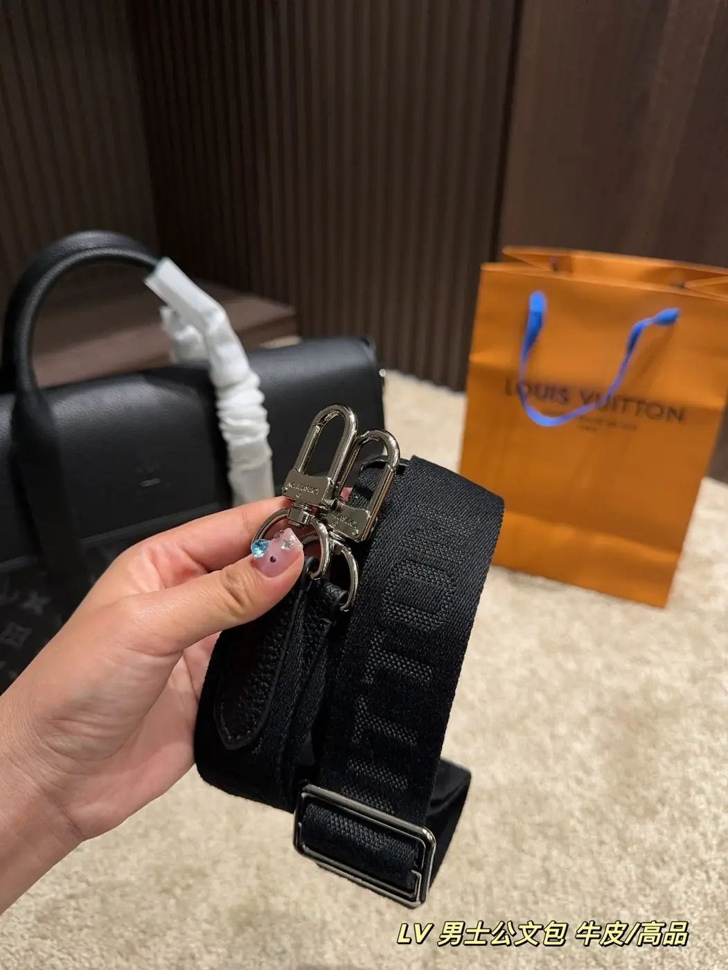 Jam5235 LV Bag 110$ gallery