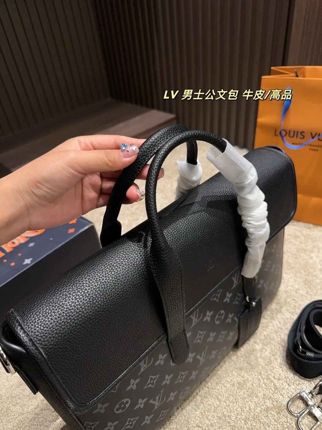 Jam5235 LV Bag 110$ gallery