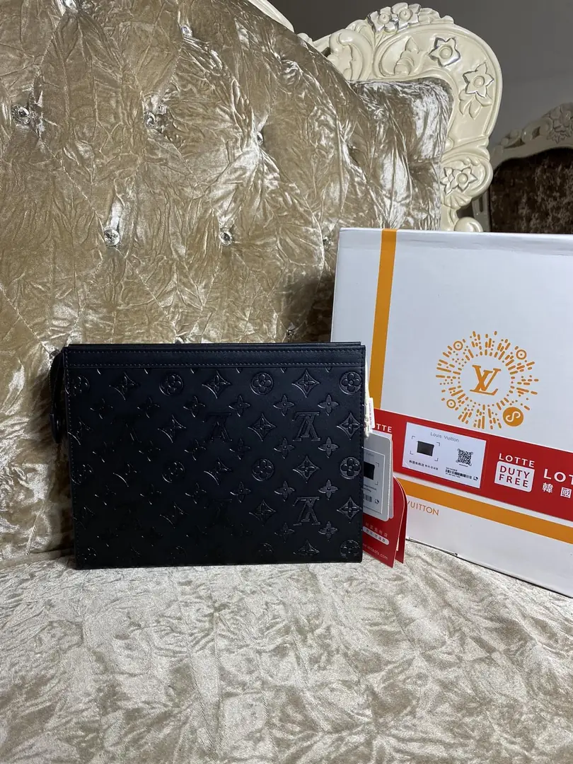 Jam5245  LV  68$ gallery