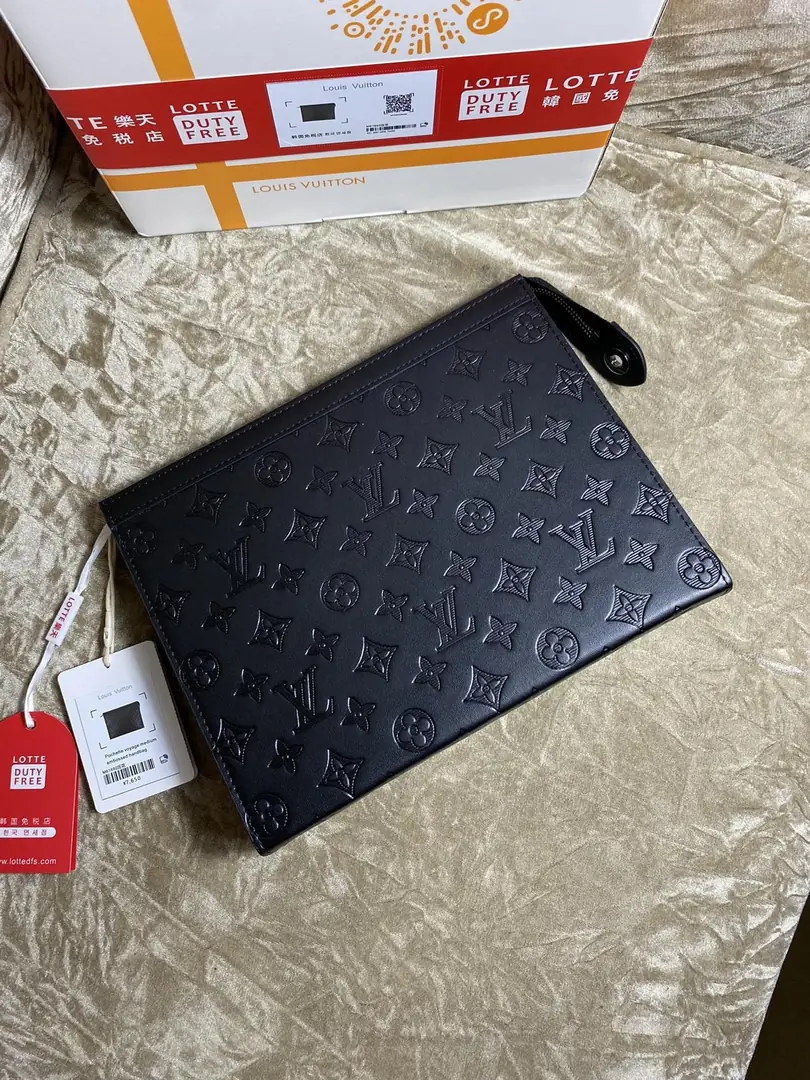 Jam5245  LV  68$ gallery