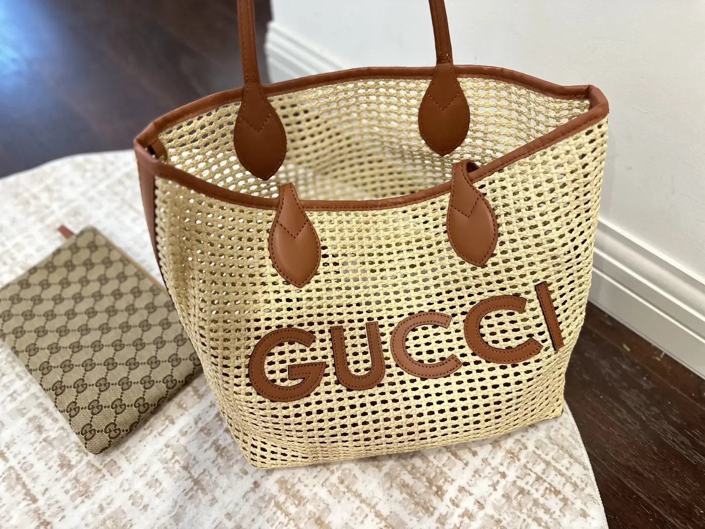 Jam5273  GUCCI  89$ gallery