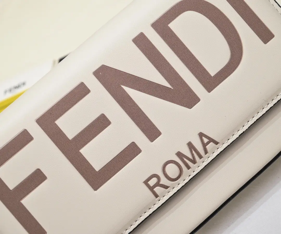 Jam5320  FENDI  59.99$ gallery