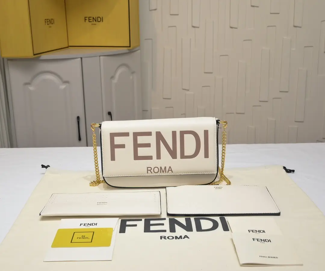 Jam5320  FENDI  59.99$ gallery