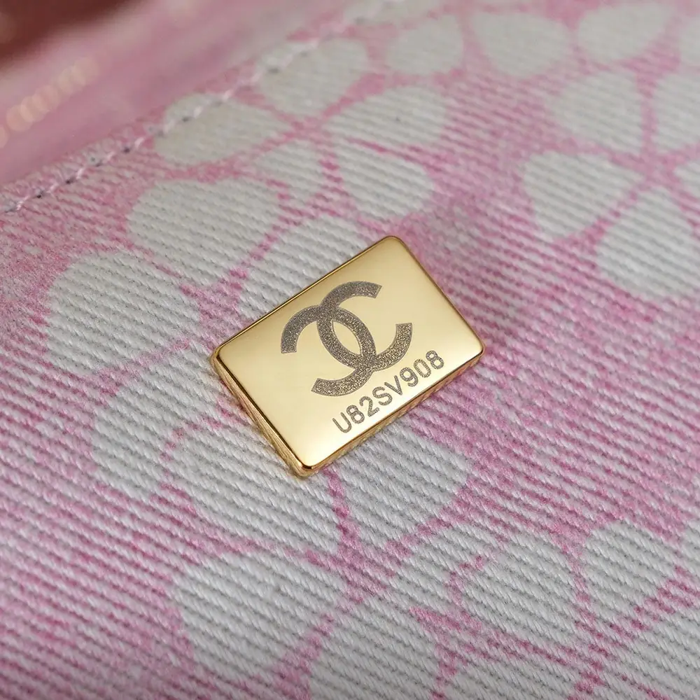 Jam5385 CHANEL 68$ gallery