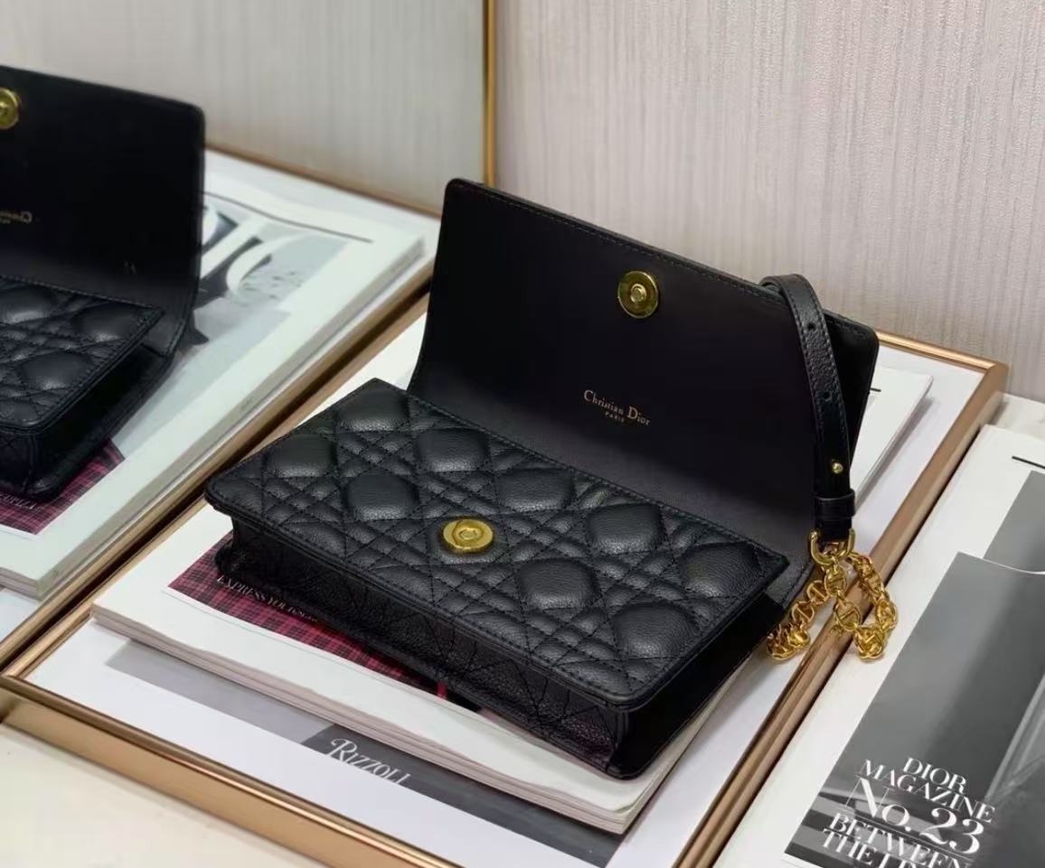 Jam5411  DIOR 66.99$ gallery