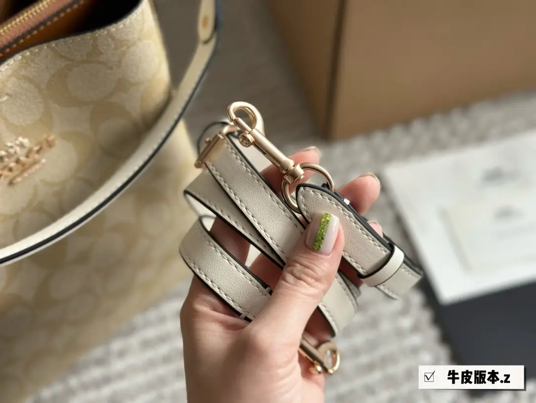 Jam5412  COACH 75$ gallery