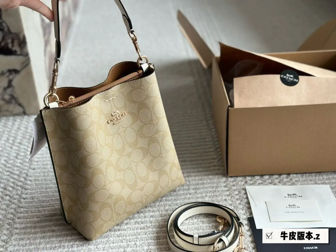 Jam5412  COACH 75$ gallery