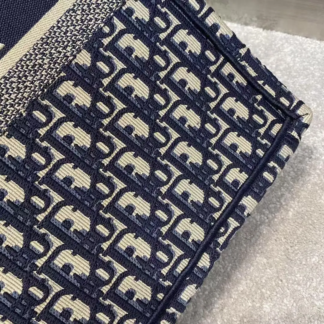 Jam5446 DIOR 69.99$ YZBB gallery