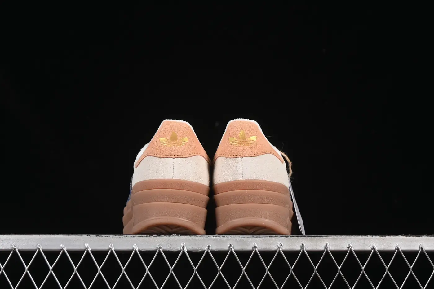 Jam5465 Adidas Originals Gazelle Bold JQ0955 gallery