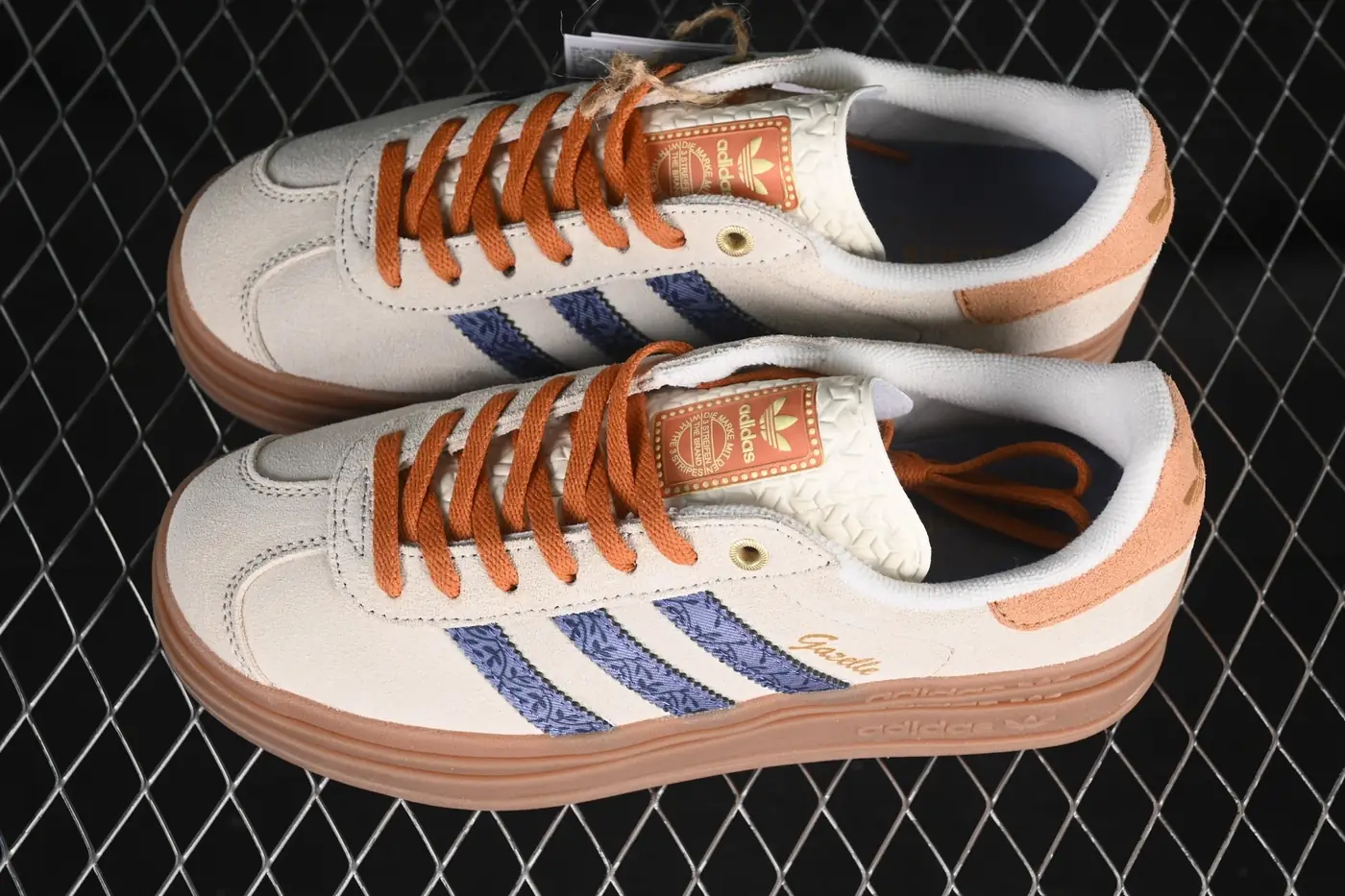 Jam5465 Adidas Originals Gazelle Bold JQ0955 gallery