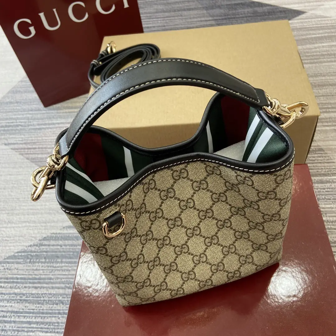 Jam5479 GUCCI GG Emblem  78$ gallery