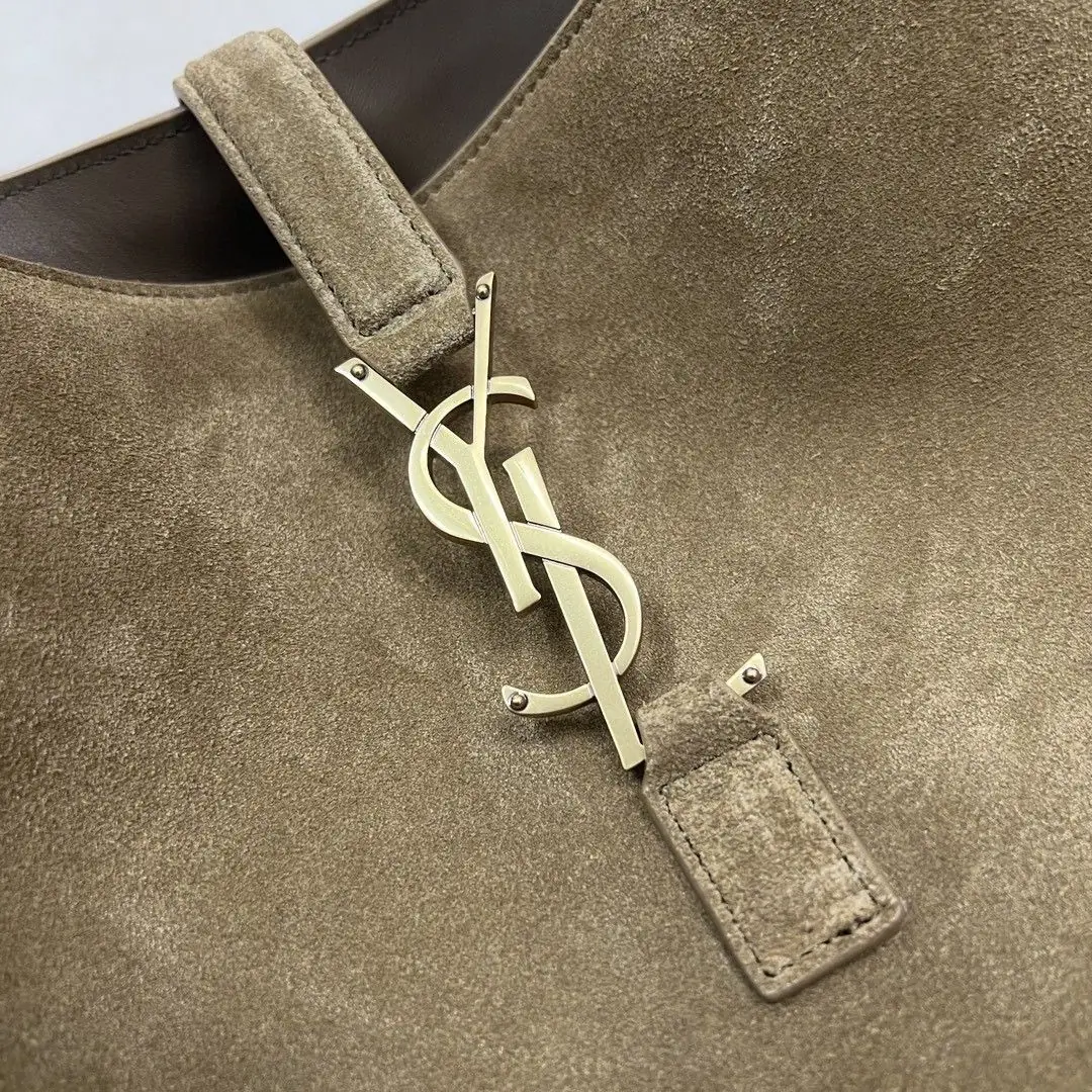 Jam5481 YSL 95$ gallery