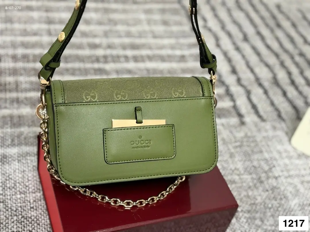 Jam5494    Gucci   58$ gallery